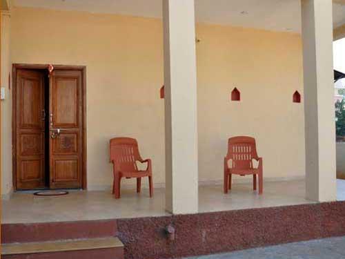 Mtdc Approved Mohiniraj Guest House Nashik Exteriör bild