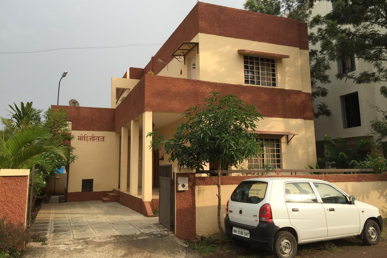 Mtdc Approved Mohiniraj Guest House Nashik Exteriör bild