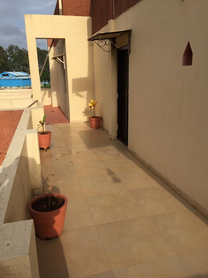 Mtdc Approved Mohiniraj Guest House Nashik Exteriör bild